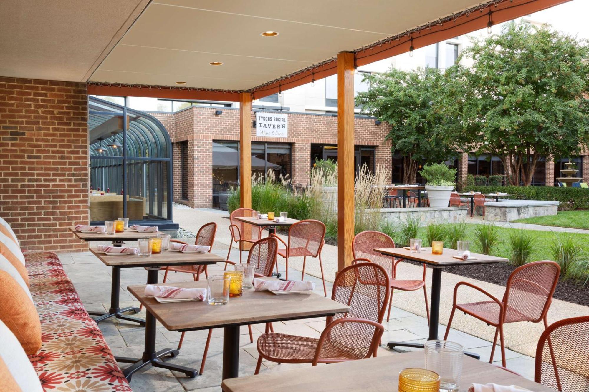 Doubletree By Hilton Mclean Tysons Hotel Tysons Corner Buitenkant foto